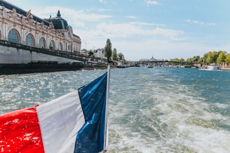 Se baigner dans la Seine à Paris :  un rêve bientôt accessible ?